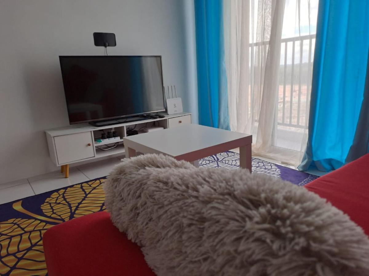 Impiana Homestay Near Putrajaya, Cyberjaya, Musliem Only,Wifi,Netflix Kampung Dengkil Esterno foto